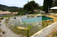 Piscine naturelle BioNova à filtration biologique dans le Var - Région PACA