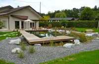 Piscine naturelle BioNova à filtration biologique en Haute Savoie