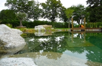 Piscine naturelle BioNova à filtration biologique en Haute Savoie