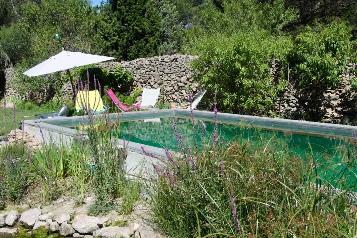 Baignade naturelle dans l'Hérault